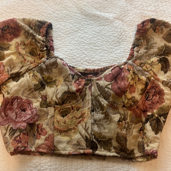 SHEIN - Cropped Tapestry Boned Top/ Medium - Picture 2 of 8